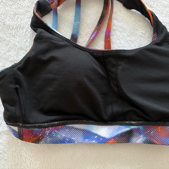 Lululemon Energy Bra *Medium Support, B–D Cups Hyper Drift Multi Size 2 - Picture 5 of 6